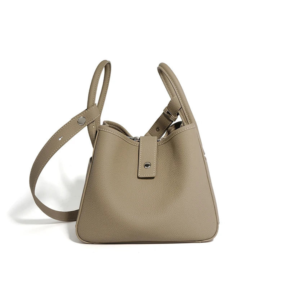 Bolsa feminina média em couro genuíno cáqui com nécessaire - Sereinna