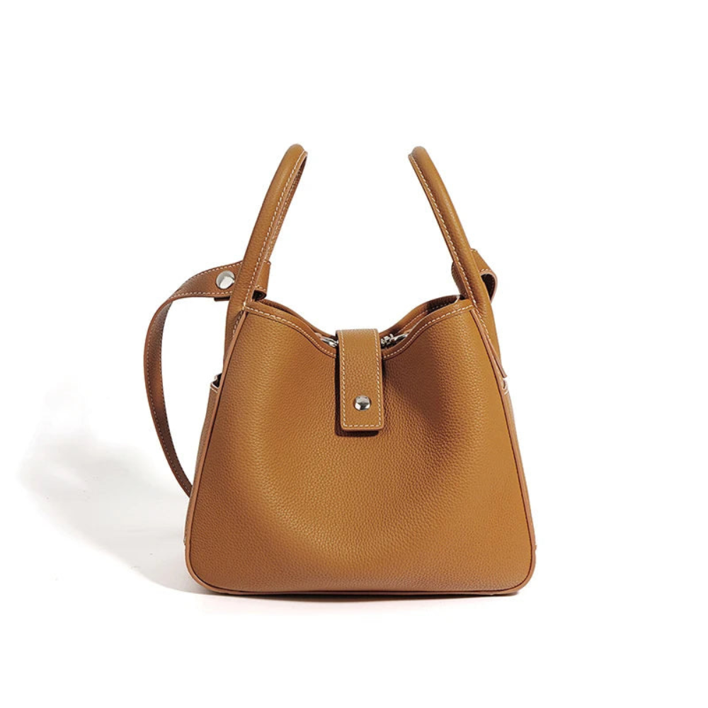 Bolsa feminina média em couro genuíno caramelo com nécessaire - Sereinna