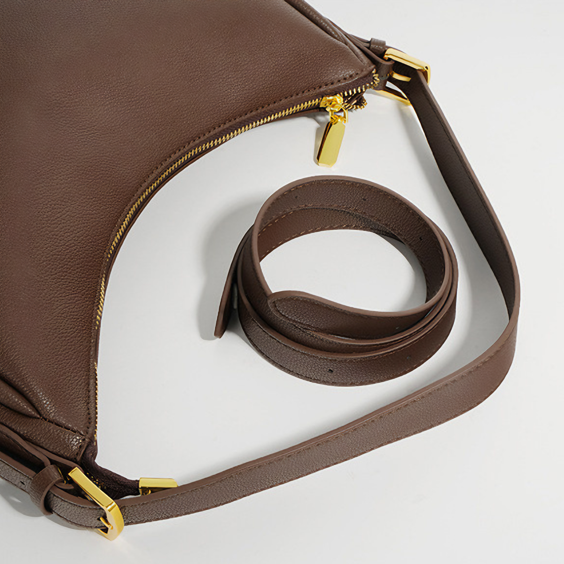 Bolsa feminina média em couro genuíno split marrom - Sereinna