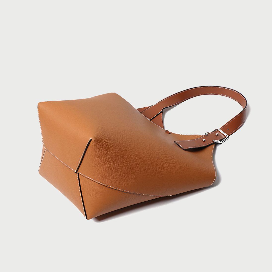 Bolsa feminina grande em couro genuíno caramelo com Organizador Interno  - Sereinna