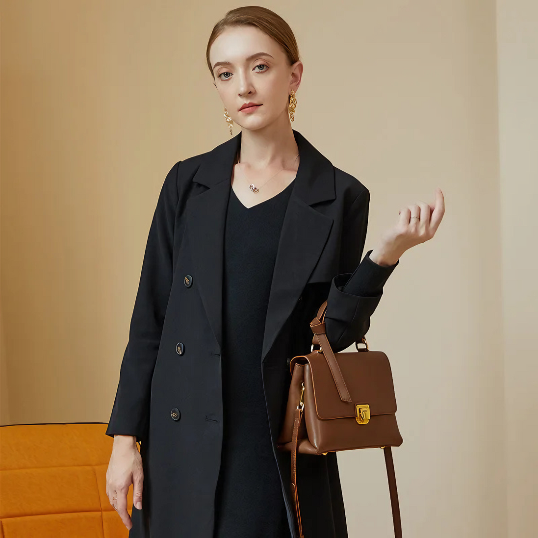 Bolsa Feminina Pequena em Couro Split Marrom - Sereinna