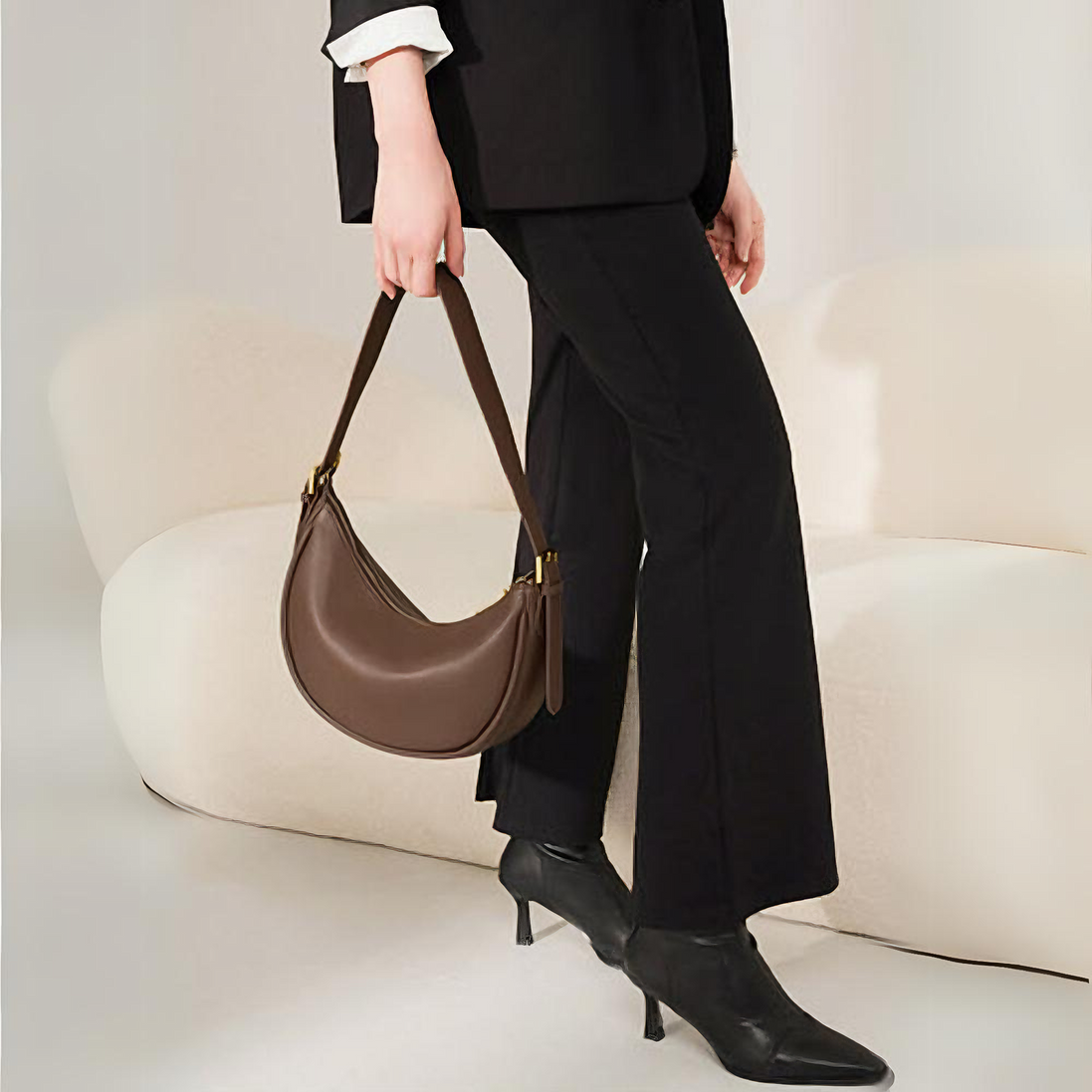 Bolsa feminina média em couro genuíno split marrom - Sereinna