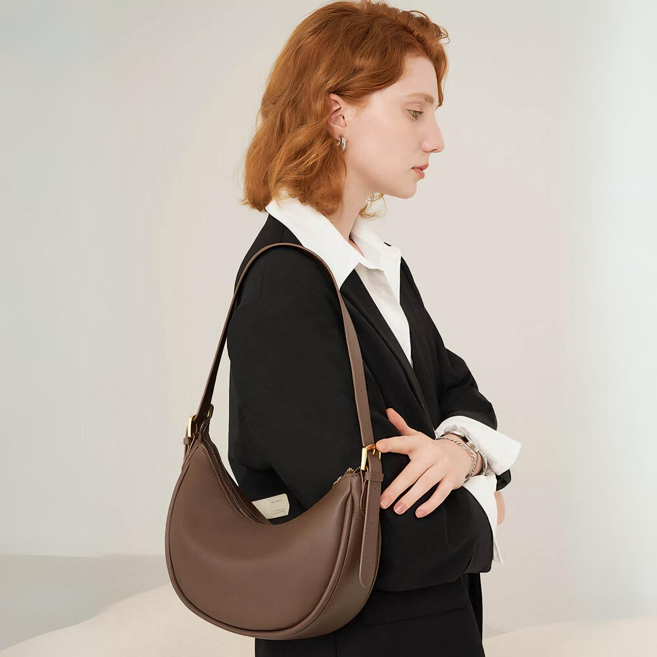 Bolsa feminina média em couro genuíno split marrom - Sereinna