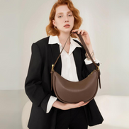 Bolsa feminina média em couro genuíno split marrom - Sereinna