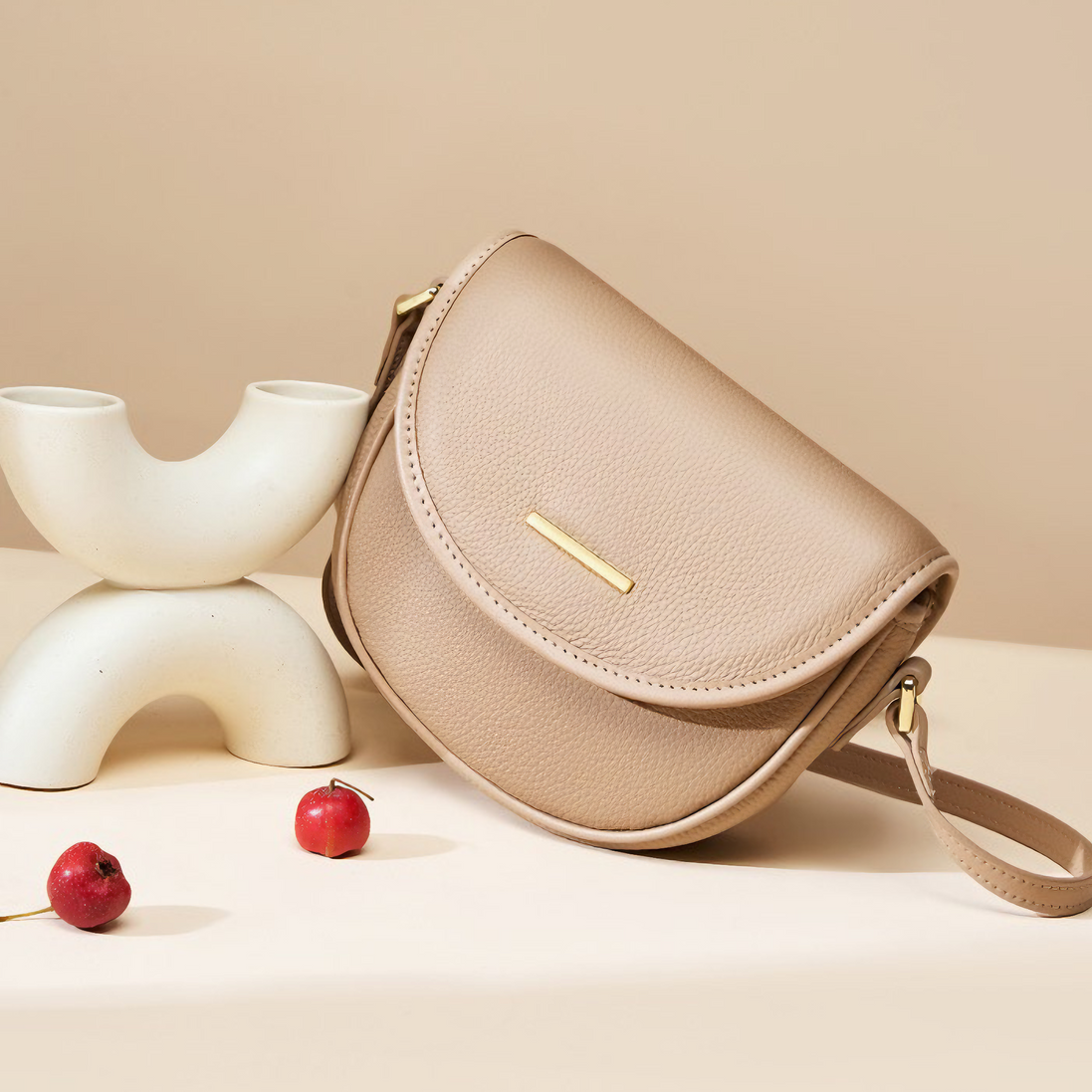 Bolsa Feminina Pequena em Couro Genuíno Cáqui - Sereinna