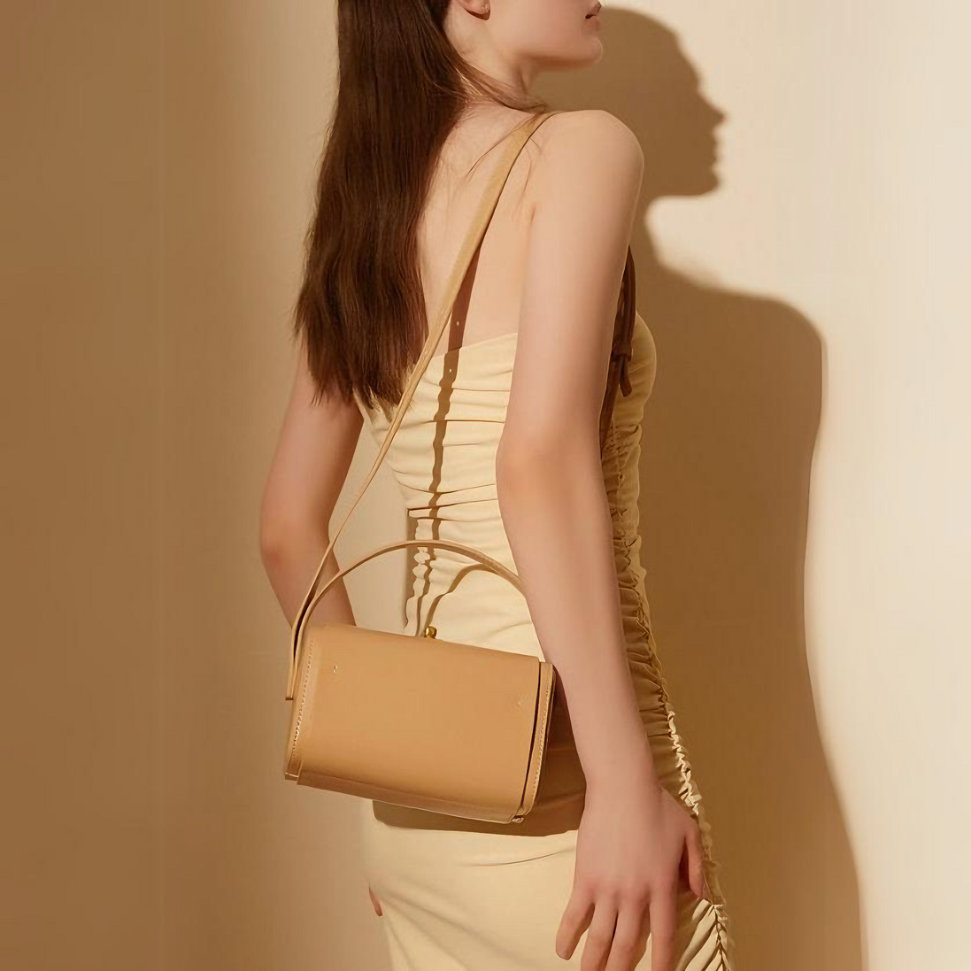 Bolsa Feminina Pequena em Couro Split Caramelo - Sereinna