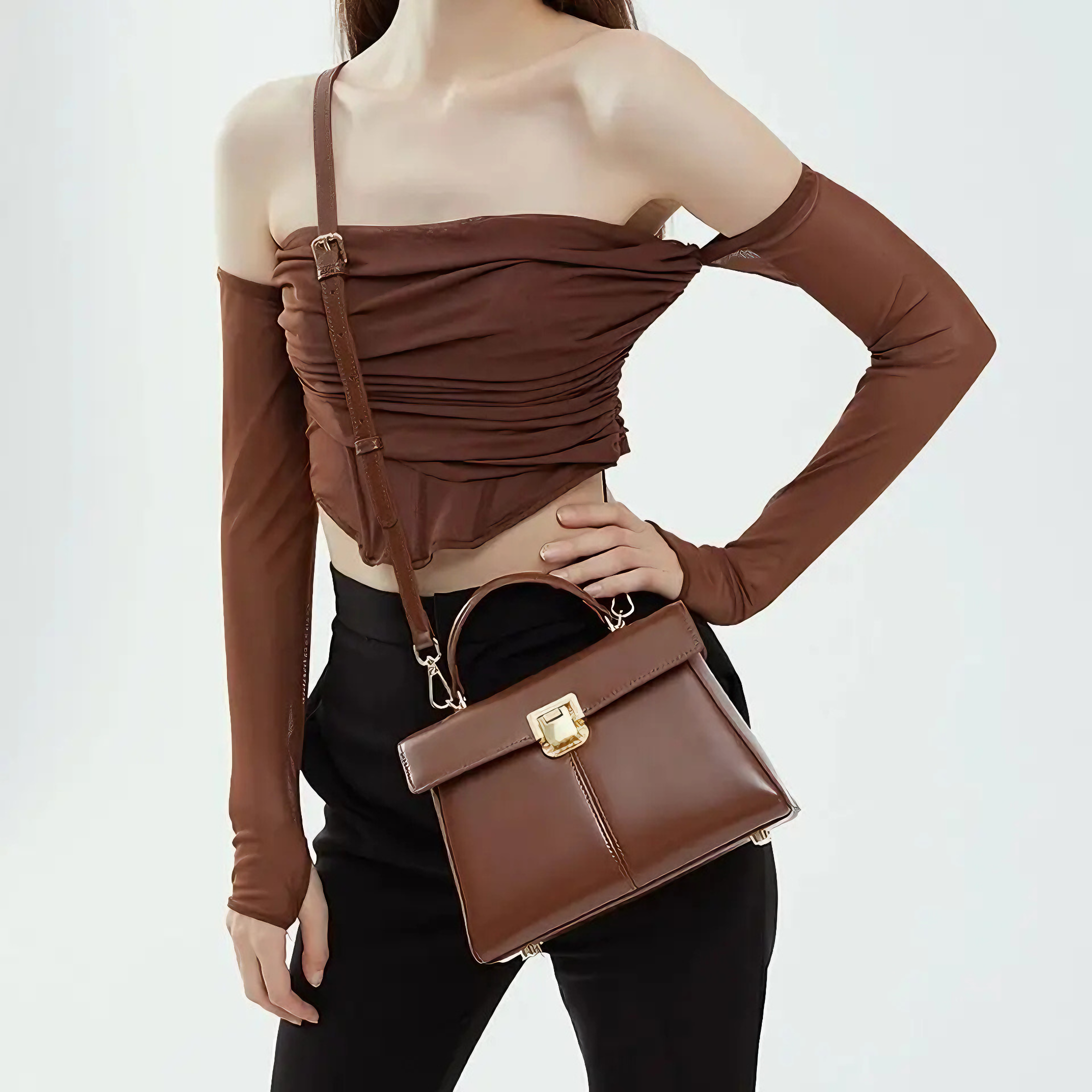 Bolsa feminina pequena em couro genuíno marrom - Sereinna
