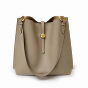 Bolsa feminina média em couro genuíno damasco com nécessaire - Sereinna