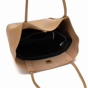 Bolsa Feminina Grande em Couro Genuino Marrom com Organizador Interno - Sereinna