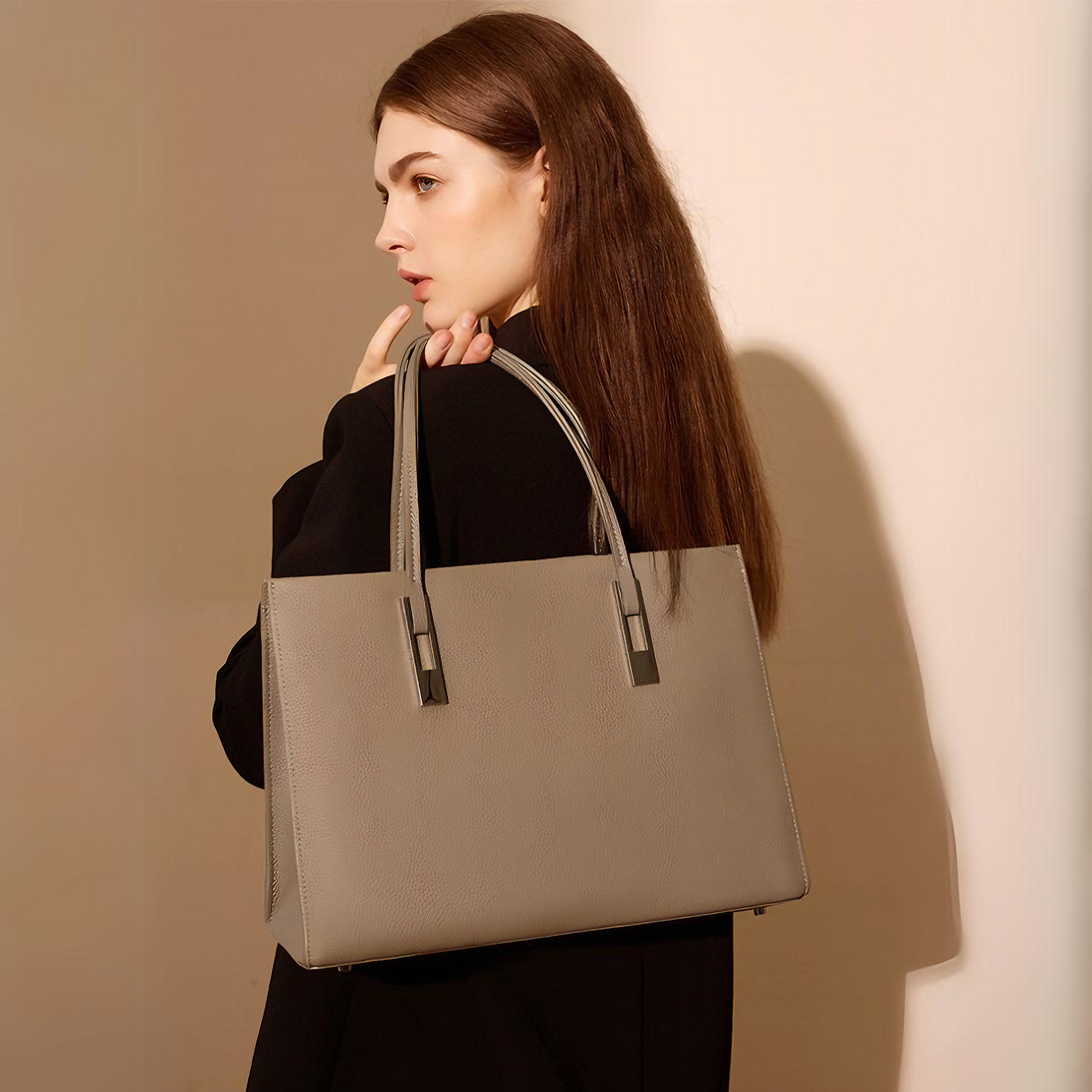 Bolsa feminina grande em couro genuíno cinza - Sereinna