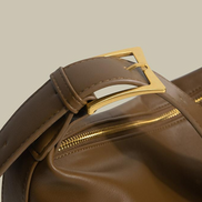 Bolsa feminina média em couro genuíno marrom - Sereinna
