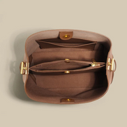 Bolsa feminina média em couro genuíno marrom - Sereinna